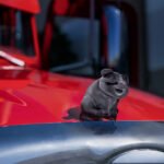 Die-Cast Sitting Pig Hood Ornament - Matte Black - Image 5