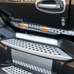 Kenworth T680 Front Kick Plates (All Years) - Upper Step