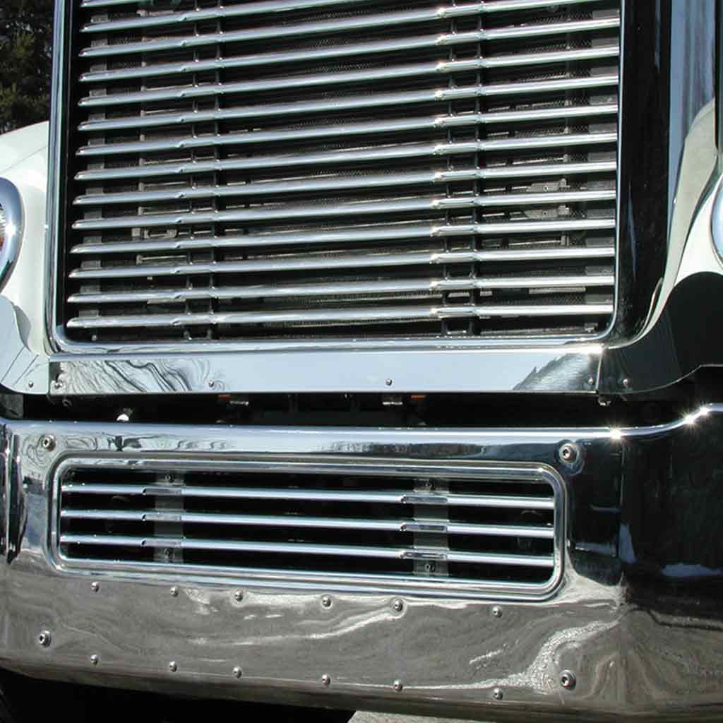 Freightliner Grille & Surround