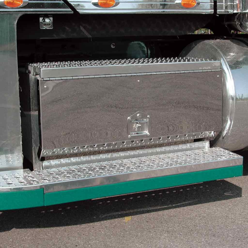 Freightliner Battery Toolboxes & Steps