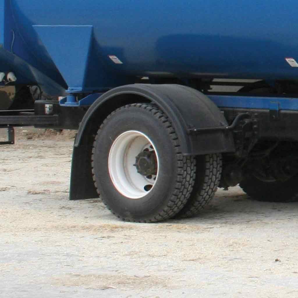 TFEN-S17_TRUCK2 76" Poly Single Axle Fenders - Polypropylene (Poly) - Image 2