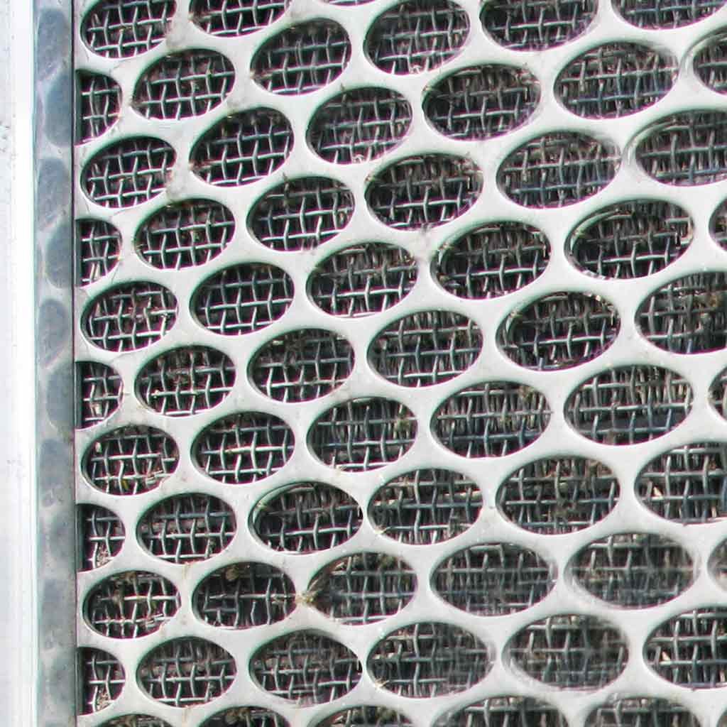 Peterbilt Grille & Surround
