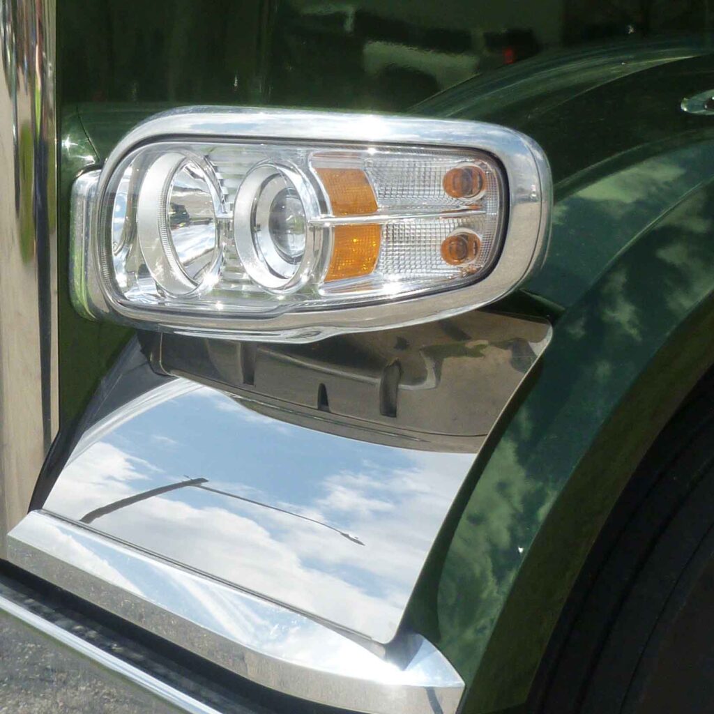 Peterbilt Fenders & Accessories