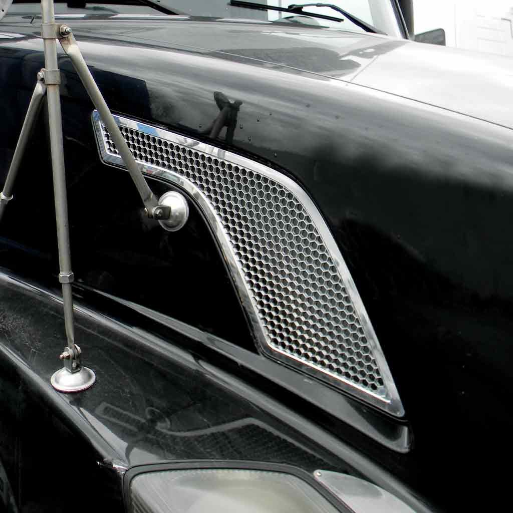 Volvo Hood & Accessories